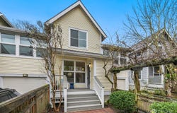 6726 35th Place S, Seattle, WA 98118