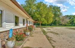 2848 SE 29th ST, Topeka, KS 66605
