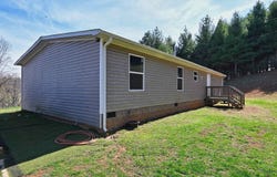 3767 Franklin Pike SE, Floyd, VA 24091