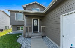 4024 S Sparta Ave, Sioux Falls, SD 57110-4540