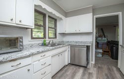 325 W Hills Drive, Lenoir City, TN 37771