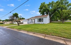 425 W 6th St, Pratt, KS 67124