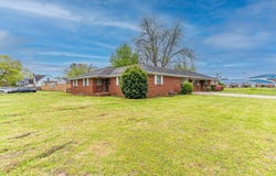 1047 N Rosser Street, Forrest City, AR 72335
