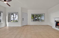 129 Braxton Lane, Aurora, IL 60504