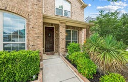 1374 Sandhurst Drive, Roanoke, TX 76262