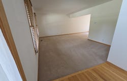 2103 E Seminole Lane, Mount Prospect, IL 60056
