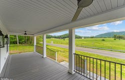 90 MAIN STREET, WASHINGTON, VA 22747