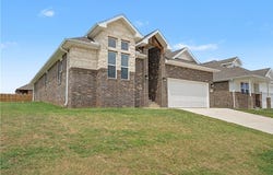 1170 Garrett Lane, Centerton, AR 72719