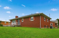1715 Harrogate Road, Lexington, KY 40505