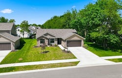 15585 Brimwillow Run, Huntertown, IN 46748