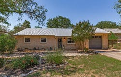 710 Fifth St, Comfort, TX 78013
