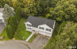63 Oakcrest Circle, Waterbury, CT 06708