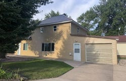 215 2nd Street S, Bristol, SD 57219