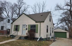 15335 Semrau Avenue, Eastpointe, MI 48021