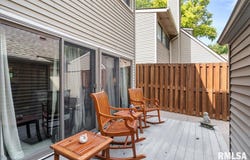 19 COUNTRY Place, Springfield, IL 62703