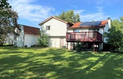 1955 Zeppelin Drive, Hanover Park, IL 60133