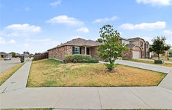 1301 Waggoner Drive, Aubrey, TX 76227