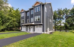 65 Dunstable Rd, Chelmsford, MA 01863