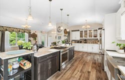 6441 S Richmond Avenue, Willowbrook, IL 60527