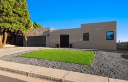 11304 Key W Drive NE, Albuquerque, NM 87111