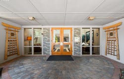 45 EAGLE CREST Dr, LakeOswego, OR 97035