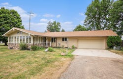 7349 E Main Street, Eau Claire, MI 49111