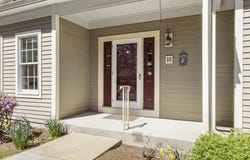 15 Pheasant Ln, Bedford, MA 01730