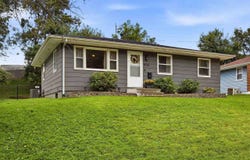1648 24th St NW, CedarRapids, IA 52405