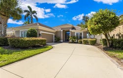 8762 52ND Avenue E, BRADENTON, FL 34211