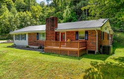 224 Mays Road, Sandy Hook, KY 41171