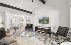 1050 E Ramon Rd, Palm Springs, CA 92264