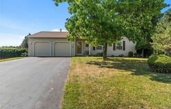7677 Glenview Drive, Syracuse, NY 13212