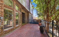 2809 Creekway Drive, Carrollton, TX 75010