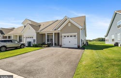 18 PRESTWICK Lane, WILLIAMSTOWN, NJ 08094