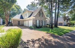 190 IVY BROOK Ln, Collierville, TN 38017
