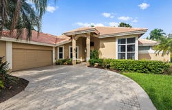 1207 Manor Drive S, Weston, FL 33326