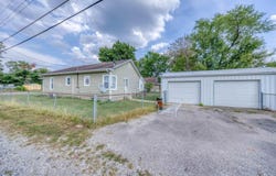 315 E Oak Street, Oakland City, IN 47660