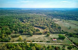 11705 S 2395 Road, Dunnegan, MO 65640