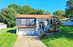 8285 Longview Drive NE, Warren, OH 44484