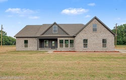 1300 Barr Road, Coldwater, MS 38618