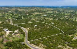 162 Doss Dr E, Center Point, TX 78010