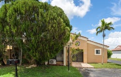 561 SW 88th PL W, Miami, FL 33174