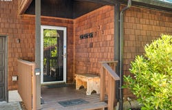 64785 E SANDY RIVER Ln, Rhododendron, OR 97049