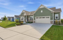 2935 Yahara Dr, Summit, WI 53066