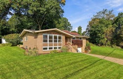 125 Schar Ct, Shaler, PA 15209
