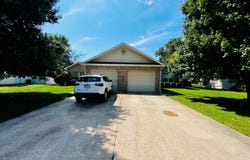 409 S Jefferson St, Centralia, MO 65240