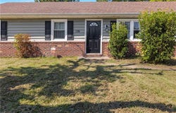 1128 Sir Galahad Drive, Chesapeake, VA 23323