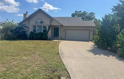 31 Sunset Drive, Camdenton, MO 65020