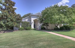 208 Wedgewood Circle, Carl Junction, MO 64834