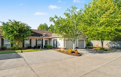 901 W Summit Drive, Dalton, GA 30721